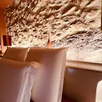 Escapade Troglodyte Hébergement de vacances *